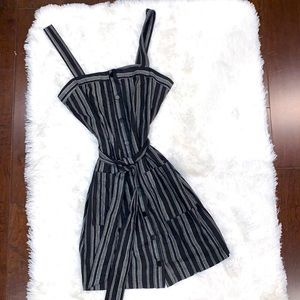Romper/Jumpsuit ~ Black white stripes